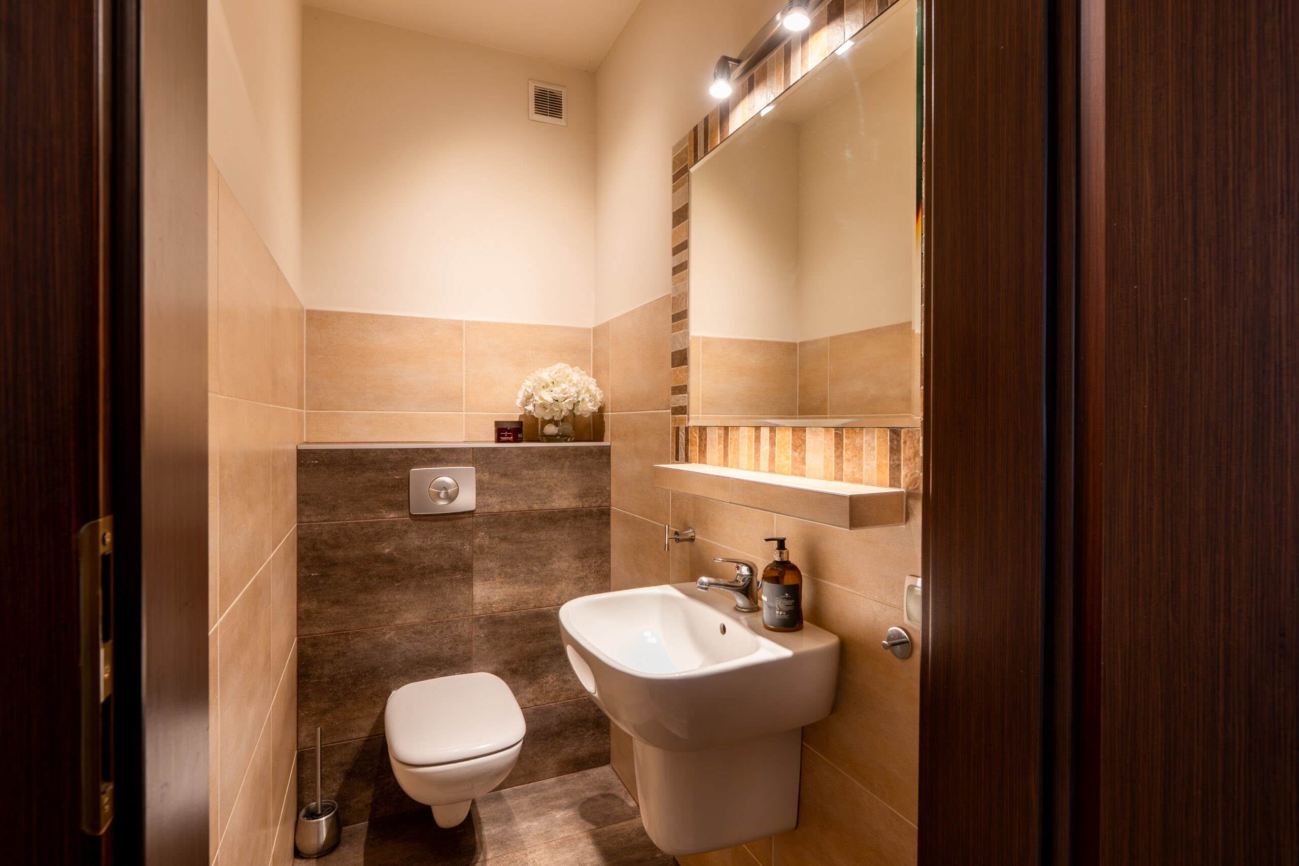 DSC00466-Enhanced-NR